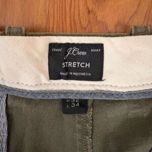 J. Crew Straight-fit flex straight stretch pant sz 32x34 Hunter green